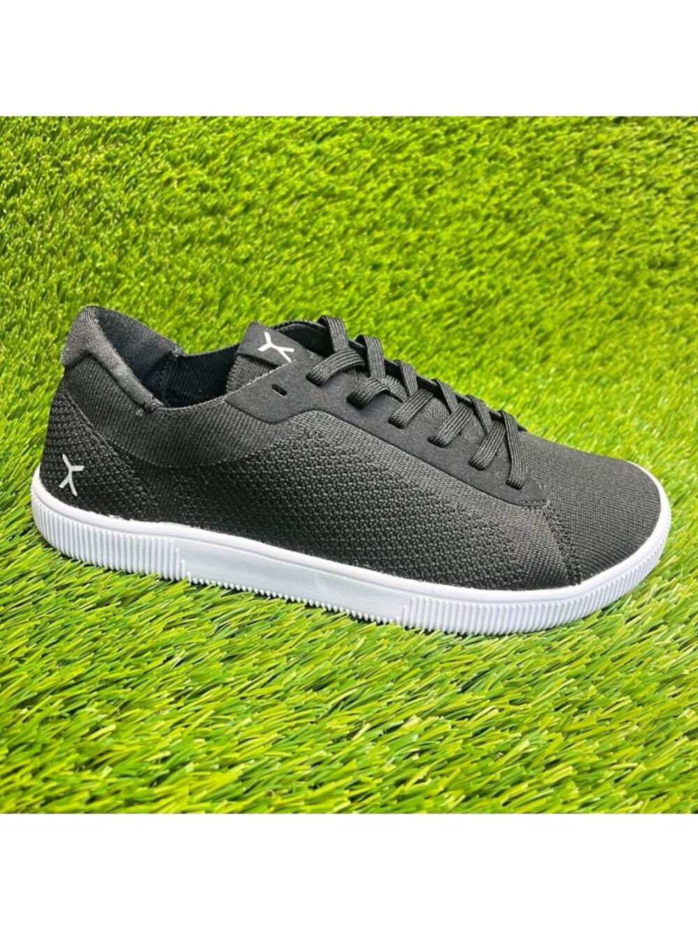 Flux Adapt Trainer Black White Womens Size 7 Barefoot Minimal Running Shoes